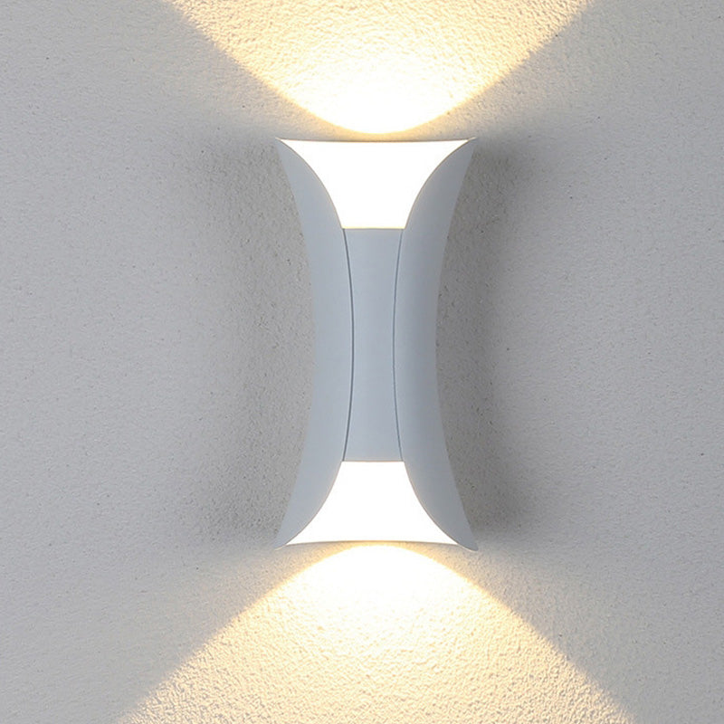 BowLift | Modern LED Outdoor Wall Lamp - LumiEdge