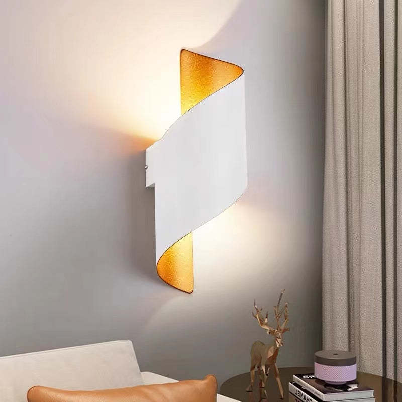 BowLift | Modern Spiral LED Wall Light - TwistLight