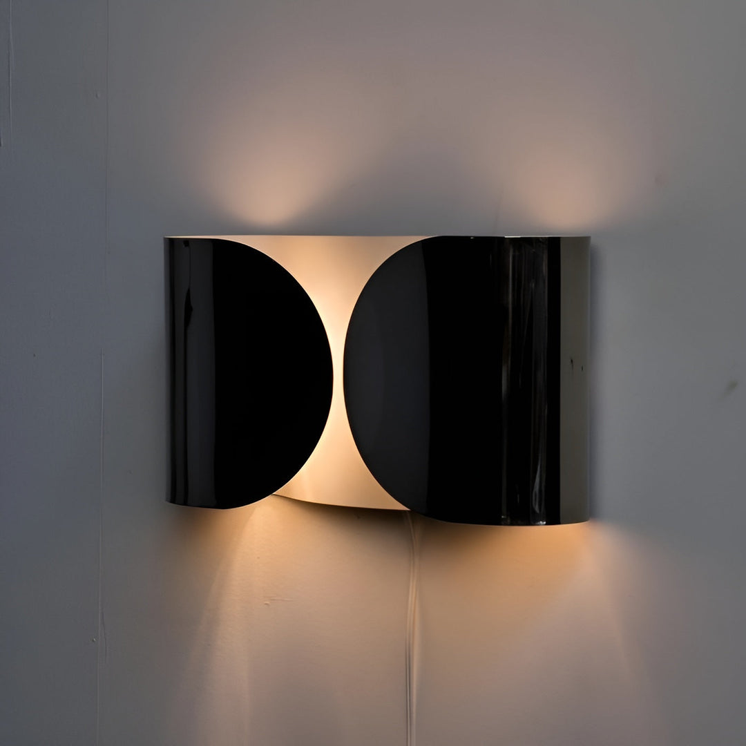 LuminaSquare Wall Lamp - Modern Design and Atmospheric Light | Bowlift