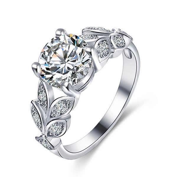 Crystal Center Flower Ring | Bowlift