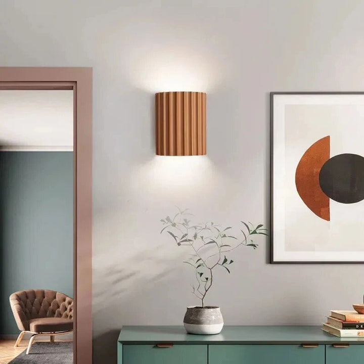 BowLift | SKYLUMEN – Modern Resin Wall Lamp with Ambient LED Glow