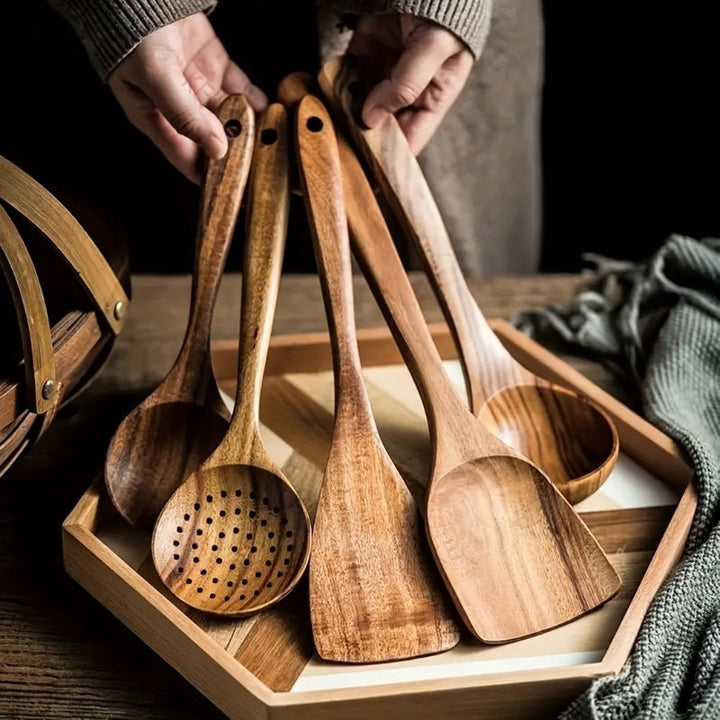 BowLift | FJORDFLAME SET – Sustainable 5-Piece Teak Wood Kitchen Utensil Set