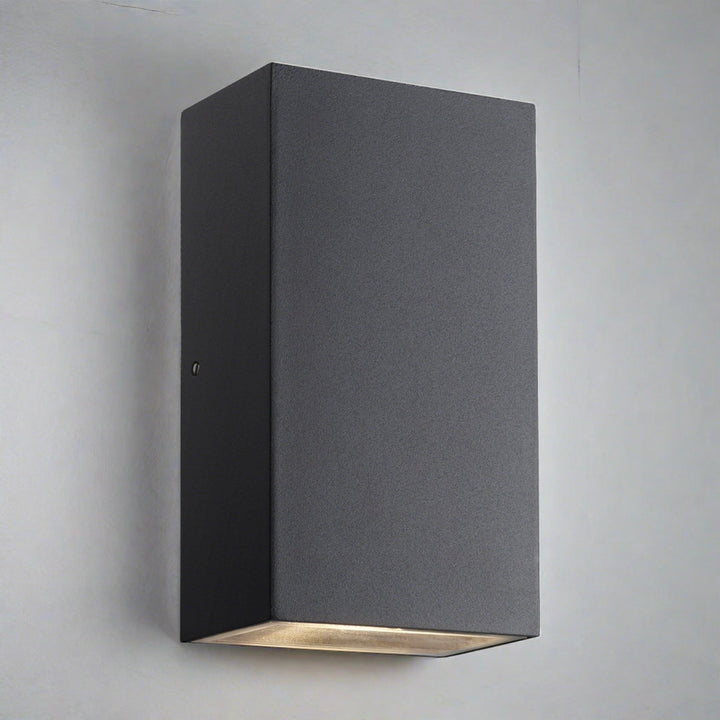 Cyrus LED Wall Lamp DimmaBowlifte | Bowlift
