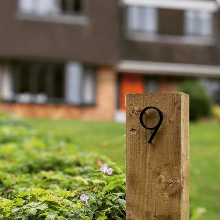 BowLift | Black house numbers