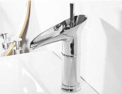 BowLift | AquaVintura Antique waterfall bathroom faucet | Brass fitting with single lever mixer | Hot & cold water | Bronze look