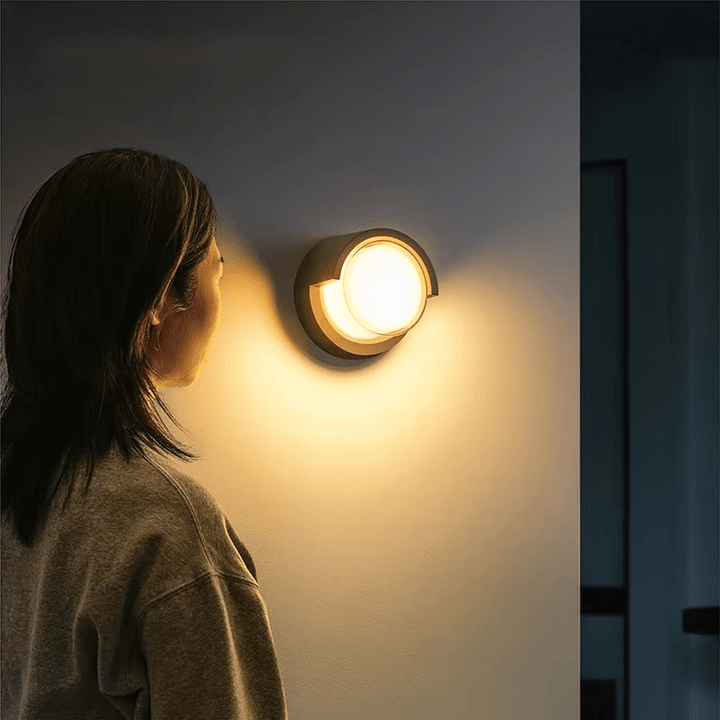 BowLift | SAFEGLIMMER – Outdoor LED Wall Light with Motion Sensor for Safety & Style