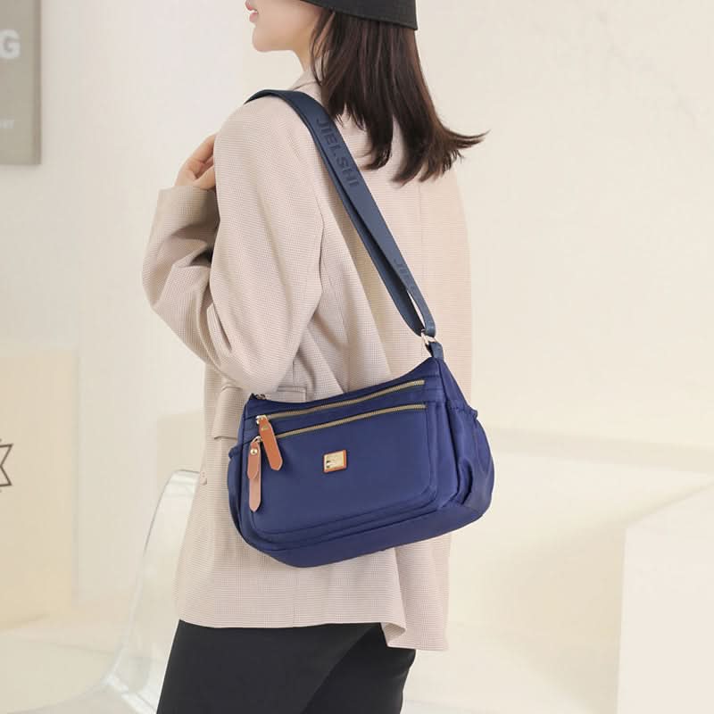 BowLift | Lightweight Nylon Shoulder Bag with Pockets