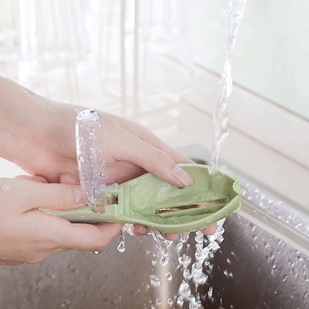 BowLift | Fish Skin Scraper Gadget