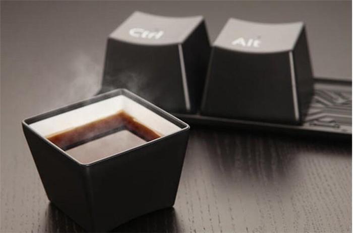 Ctrl Alt Del Tea & Coffee Mugs | Bowlift