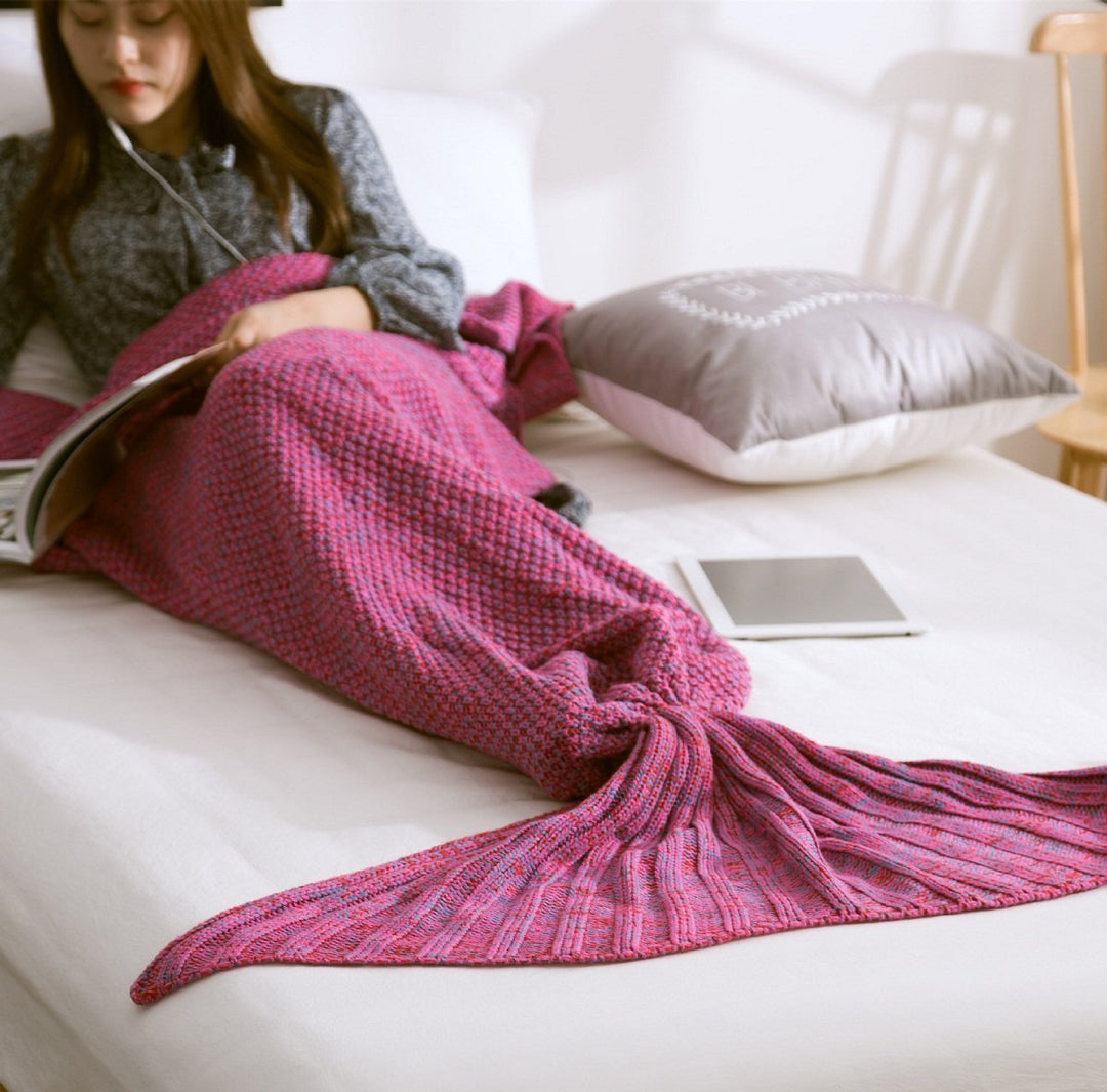 The Amazing Mermaid Blanket - w/ Free Shipping! | Bowlift