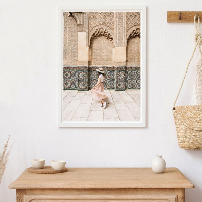 Travel Girl Inspiring - Canvas Wall Art Painting | Bowlift