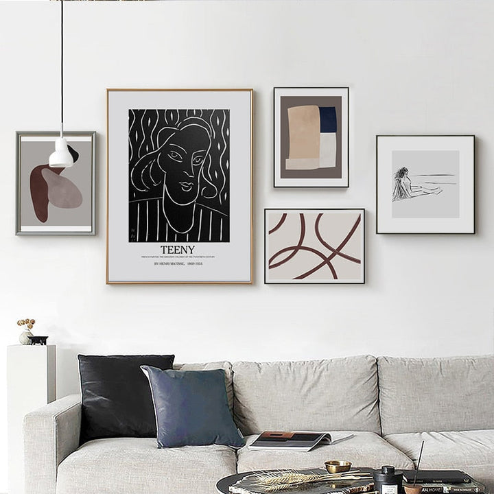 Geometric Europe Figure - Canvas Wall Art Painting | Bowlift