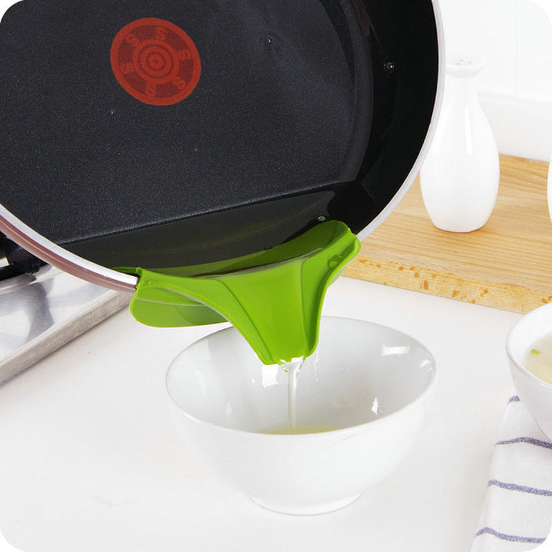 Pots and Pans Leak-proof Kitchen Funnel | Bowlift