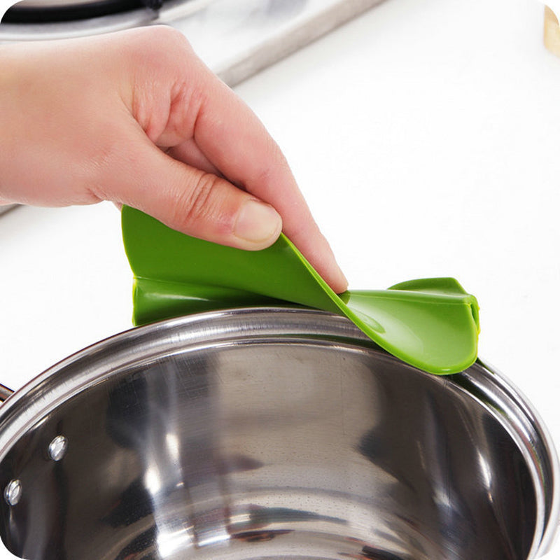 Pots and Pans Leak-proof Kitchen Funnel | Bowlift
