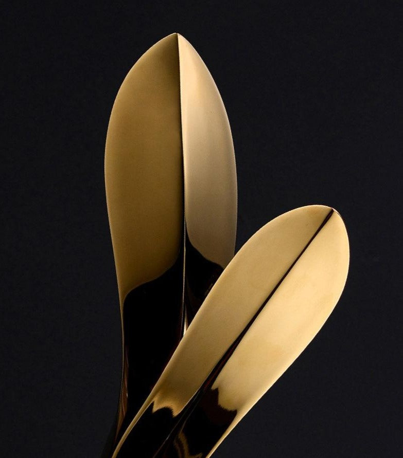 BowLift | Luxurious modern bathroom faucet