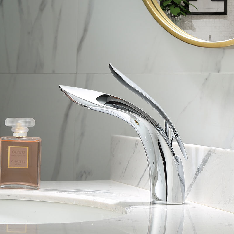 BowLift | Modern Luxury Bathroom Faucet for a Stylish Bathroom