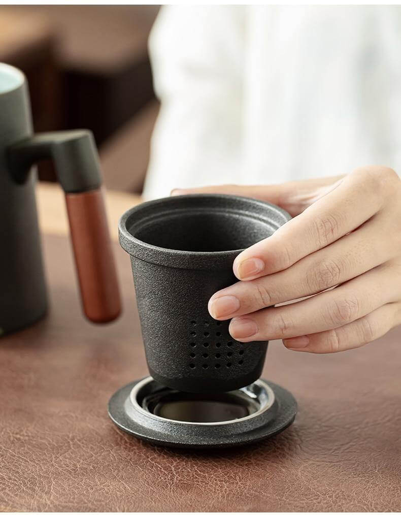 BowLift | Mountain Art Ceramic Tea Mugs With Filter