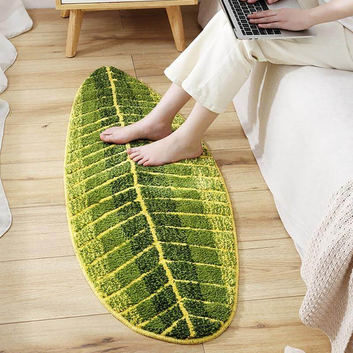 Pure Green Leaf Shape Home Rug | Bowlift