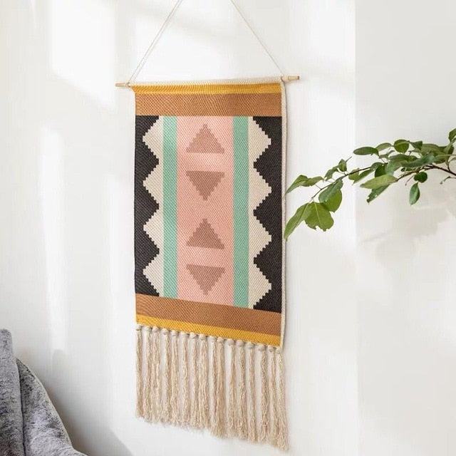 BowLift | Geometric Tufted Wall Carpet