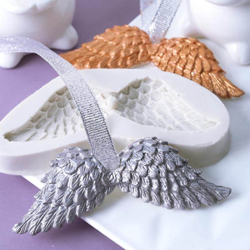 BowLift | Angel Wings Silicone Baking Mold