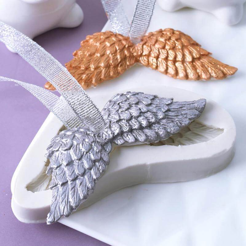 BowLift | Angel Wings Silicone Baking Mold