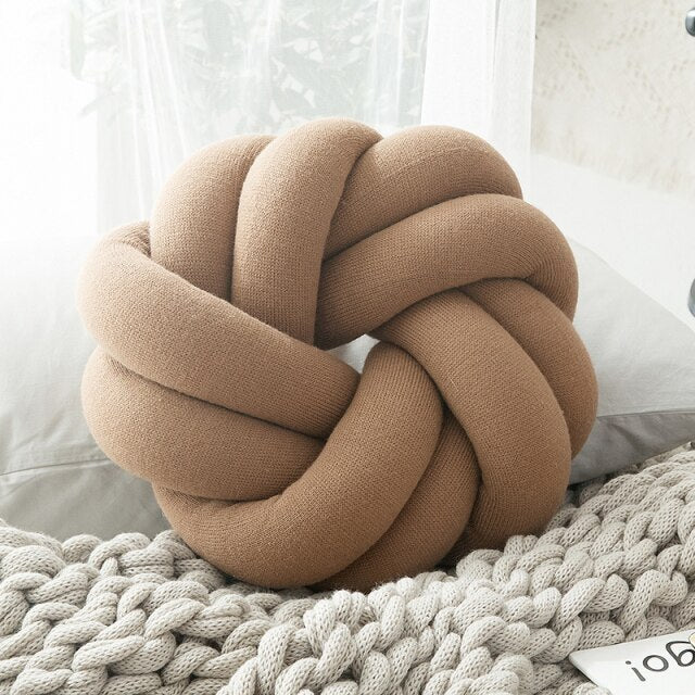 Knot Round Cushion | Bowlift