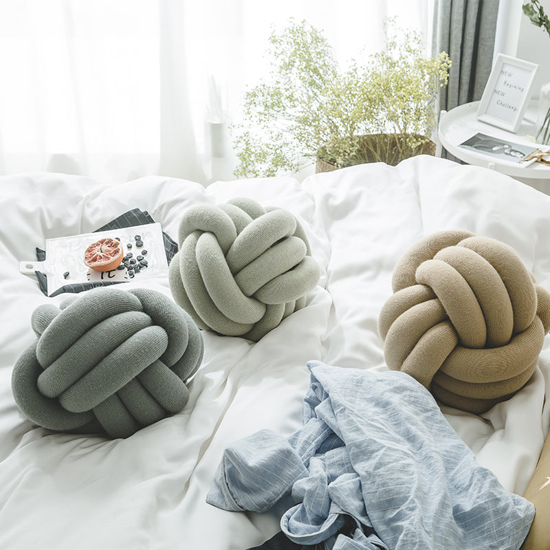 Knot Ball Cushion | Bowlift
