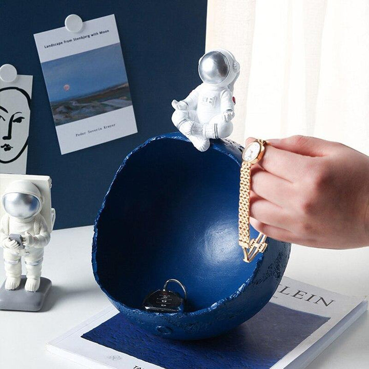 BowLift | Astronaut Figurine Storage Box