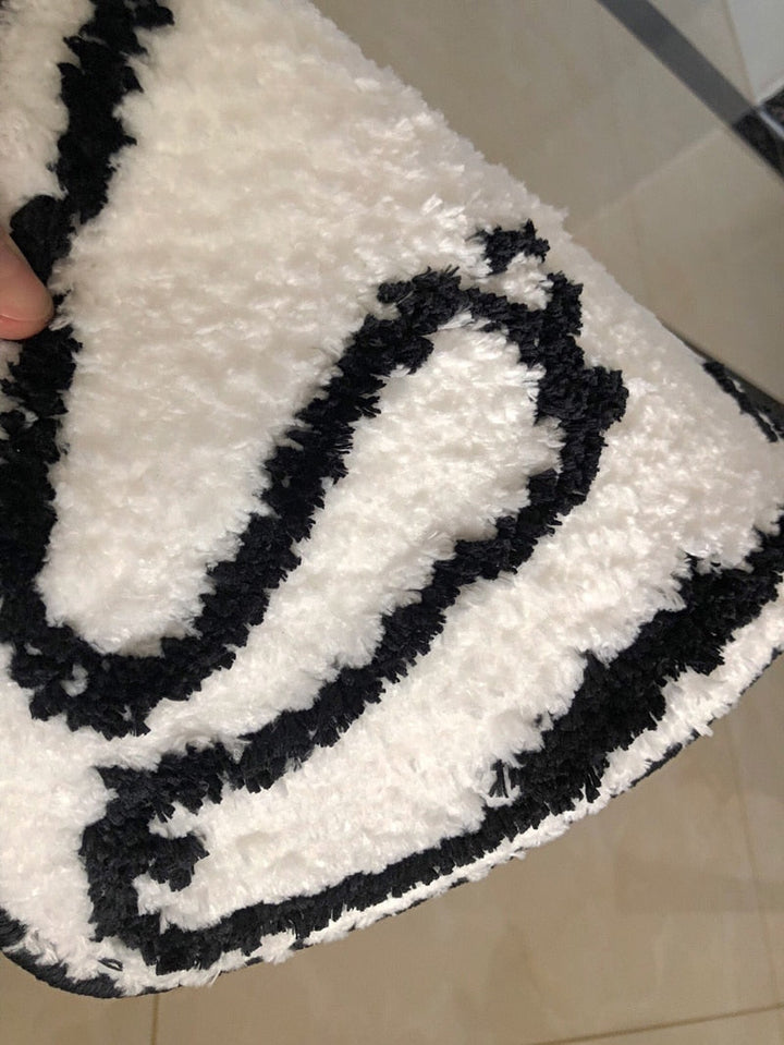 Black & White Cat Bath Mat | Bowlift