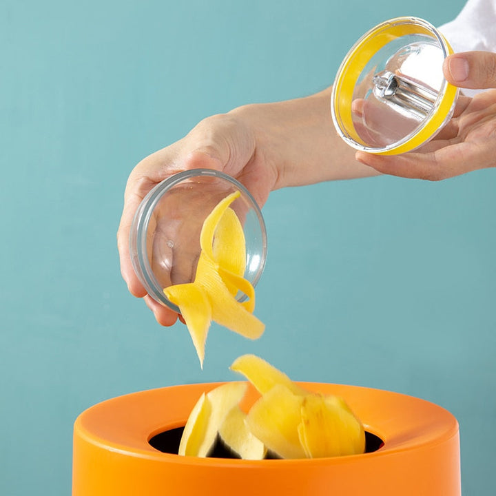 BowLift | Storage Container Vegetable Peeler