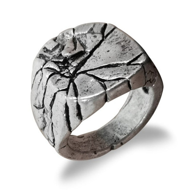 BowLift | Retro Gothic Broken Rock Ring