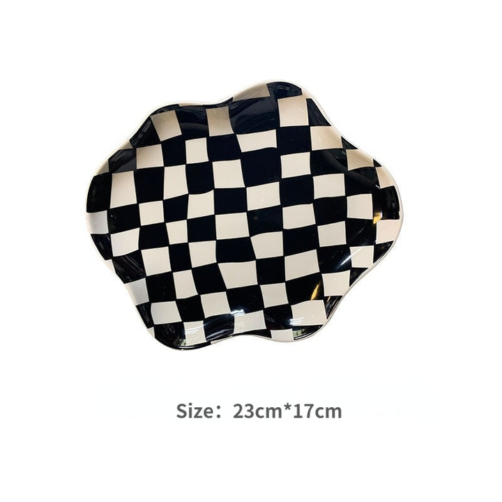 Wavy Edge Checkerboard Tray - Black, Green | Bowlift