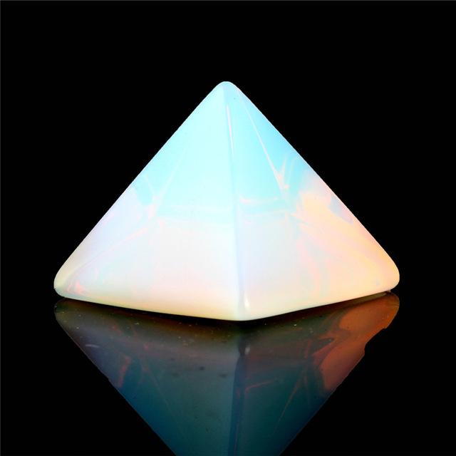 Pyramid Chakra Healing Reiki Crystal | Bowlift