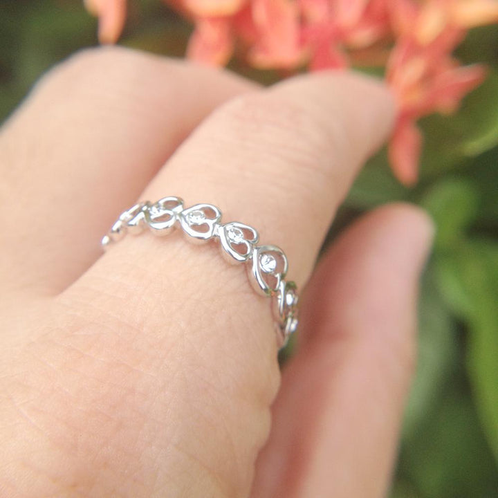Crystal Heart Chain Ring | Bowlift