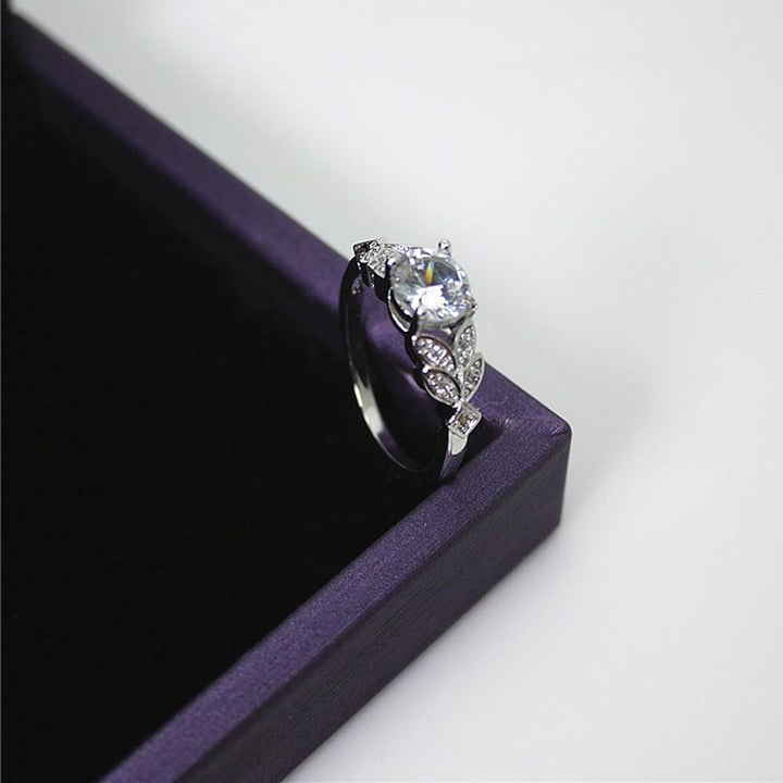 Crystal Center Flower Ring | Bowlift