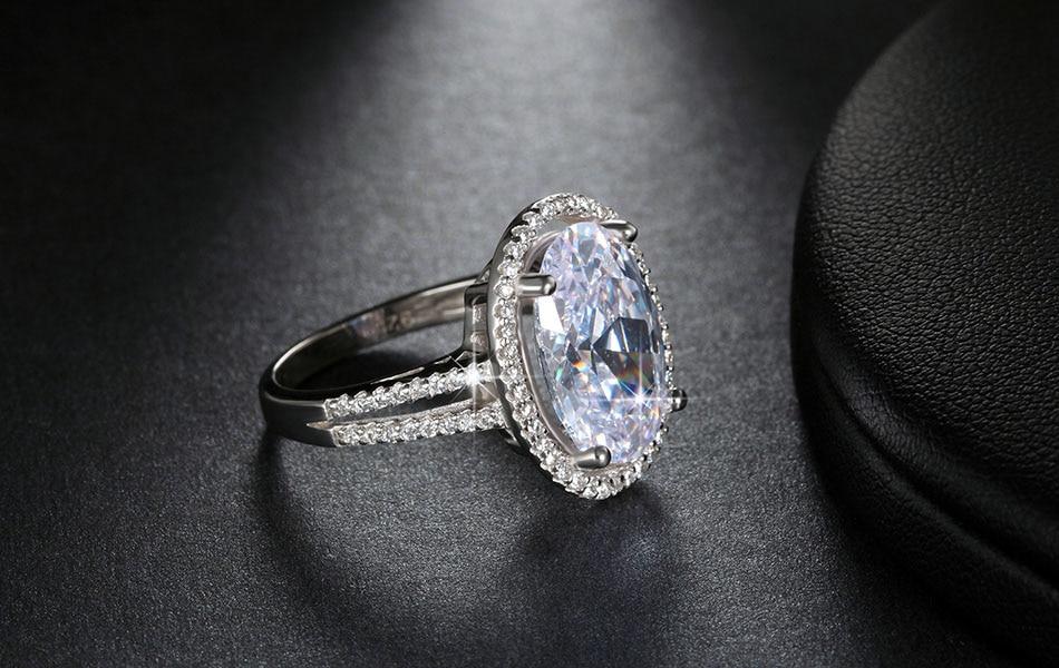 Oval Cut 6ct CZ Ring | Bowlift