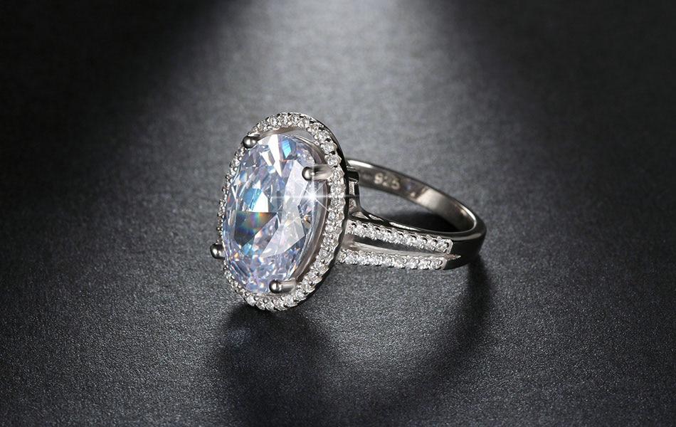 Oval Cut 6ct CZ Ring | Bowlift