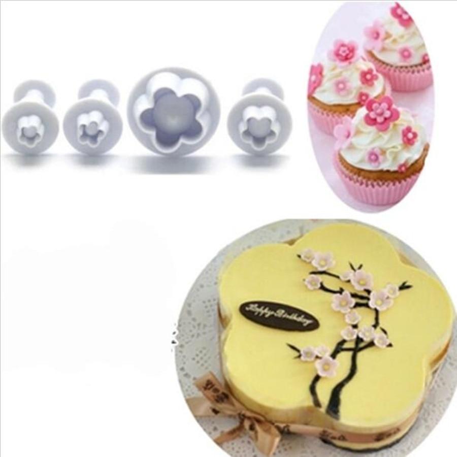 4 Piece Set - Plum Flower Shape Pastry Decorating Tools | Bowlift