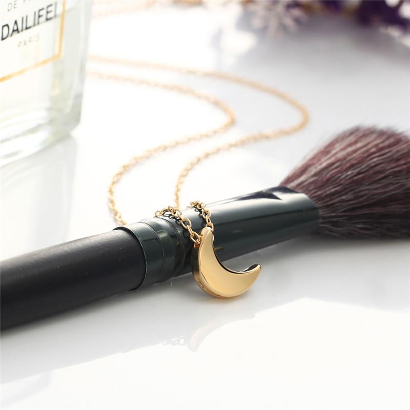 Mini Crescent Moon Pendant Necklace | Bowlift