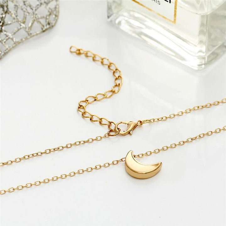 Mini Crescent Moon Pendant Necklace | Bowlift