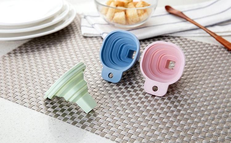 Coli - Collapsible Silicone Funnel | Bowlift