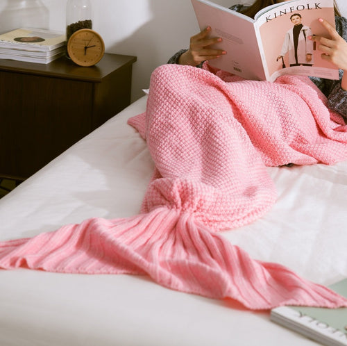 The Amazing Mermaid Blanket - w/ Free Shipping! | Bowlift