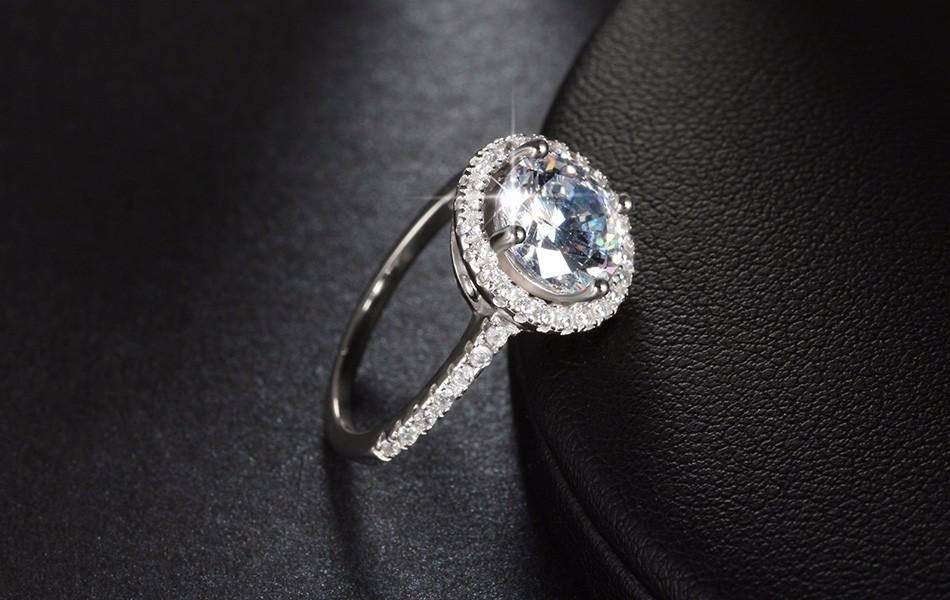 Circular Crystal Rim 1.4ct CZ Ring | Bowlift