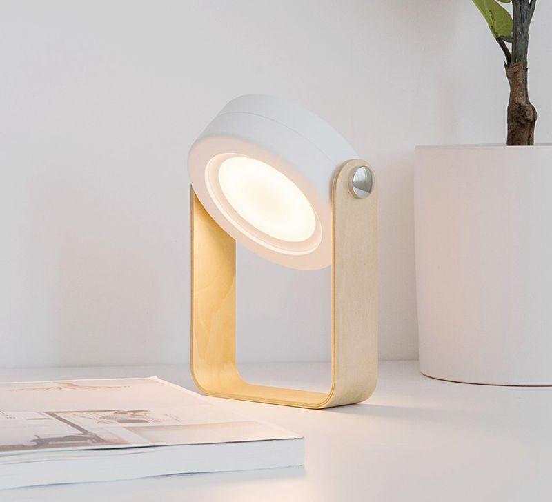 CompactGlow Lantern – Portable and Collapsible Lighting Bowlift