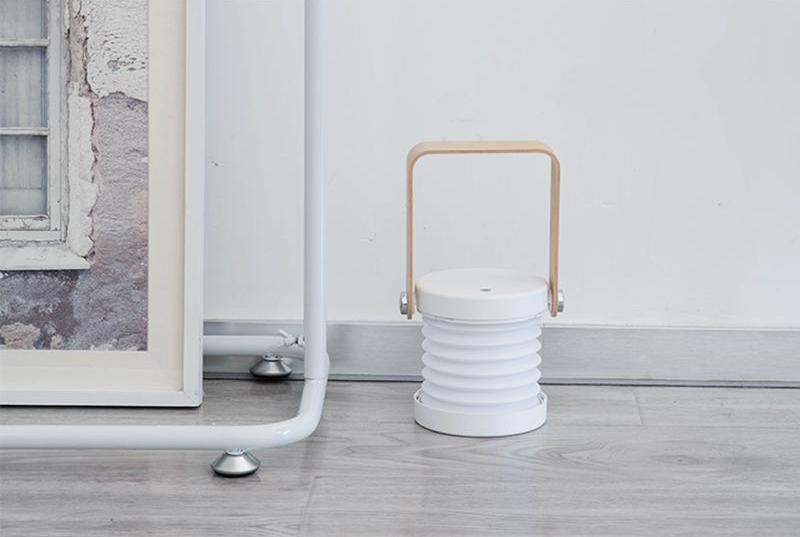 CompactGlow Lantern – Portable and Collapsible Lighting Bowlift