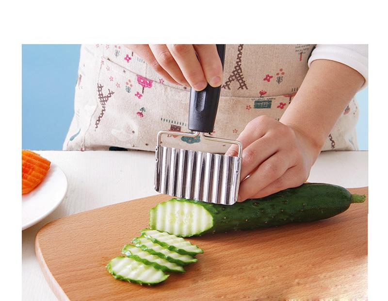 Cumis - Crinkle Cut Slicing Tool | Bowlift