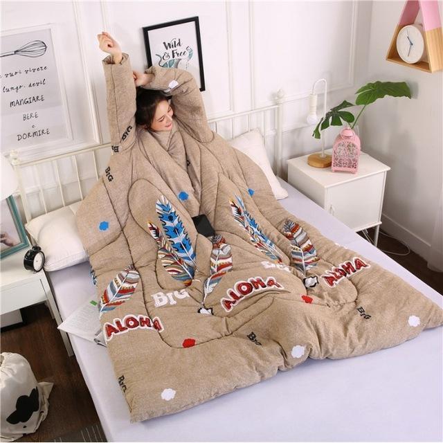 BowLift | Winter Lazy Quilt With Sleeves