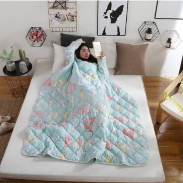BowLift | Winter Lazy Quilt With Sleeves