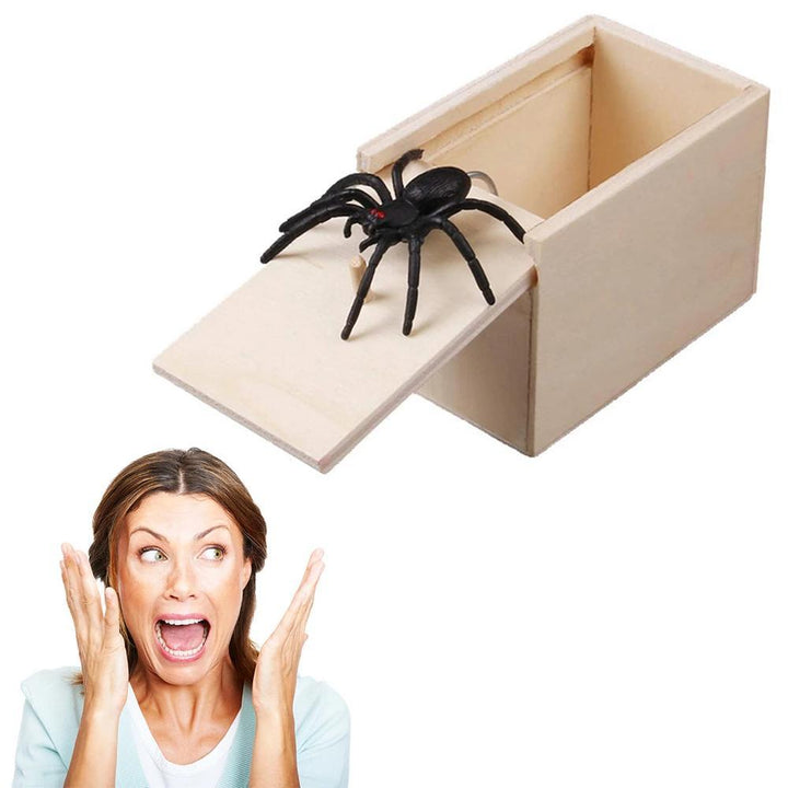 Jumping Spider Prank Box | Bowlift