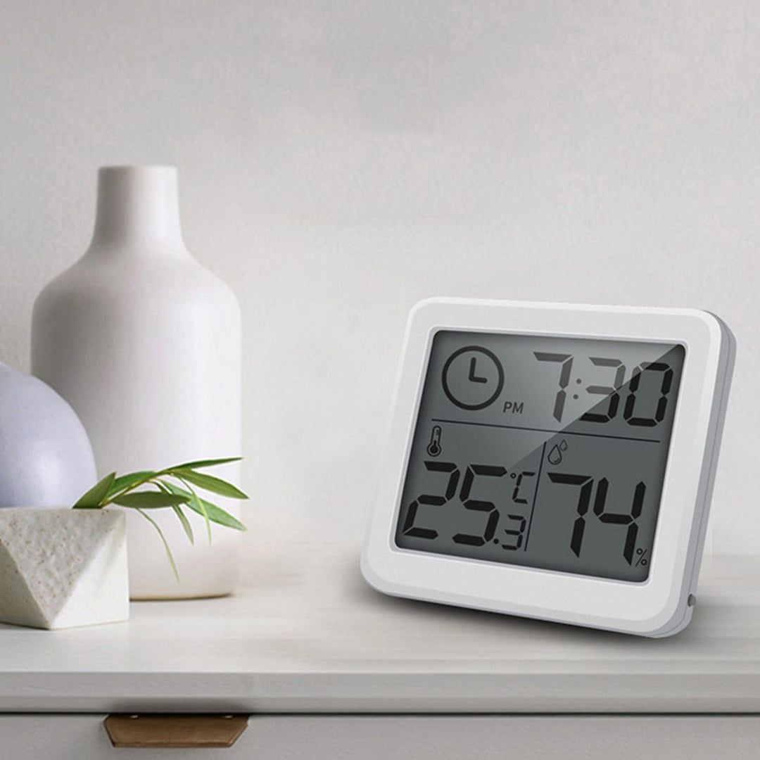 Multi-Functional Bedside Clock | Bowlift
